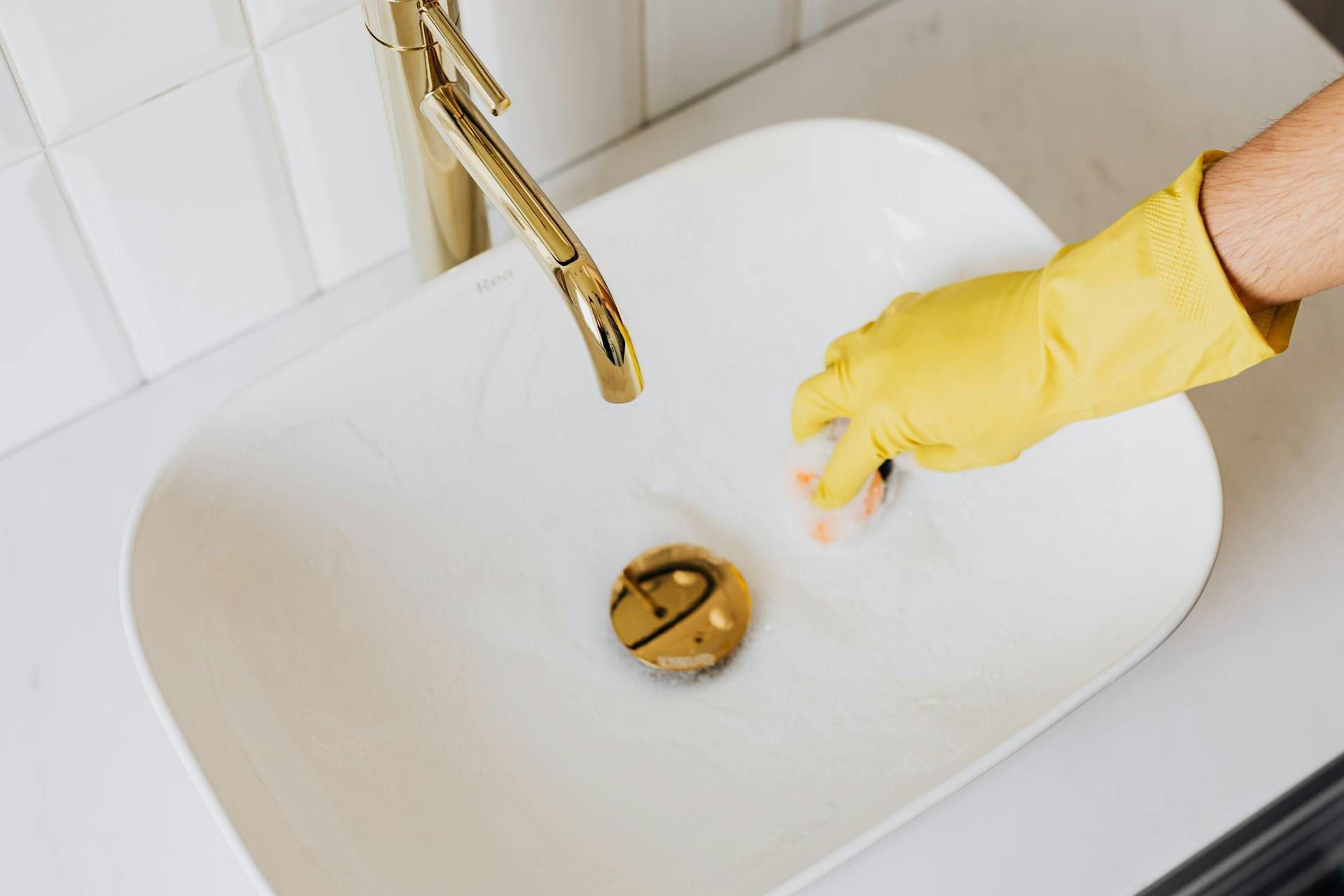 how to keep drains clean