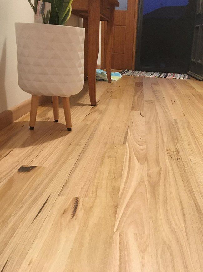 hardwood flooring is better than laminate flooring