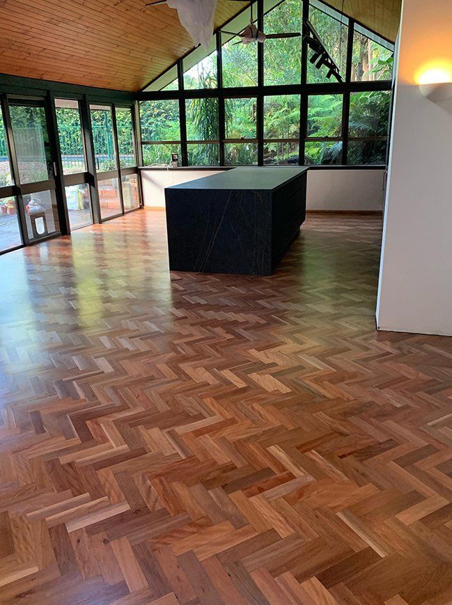 hardwood floors are better than laminate flooring