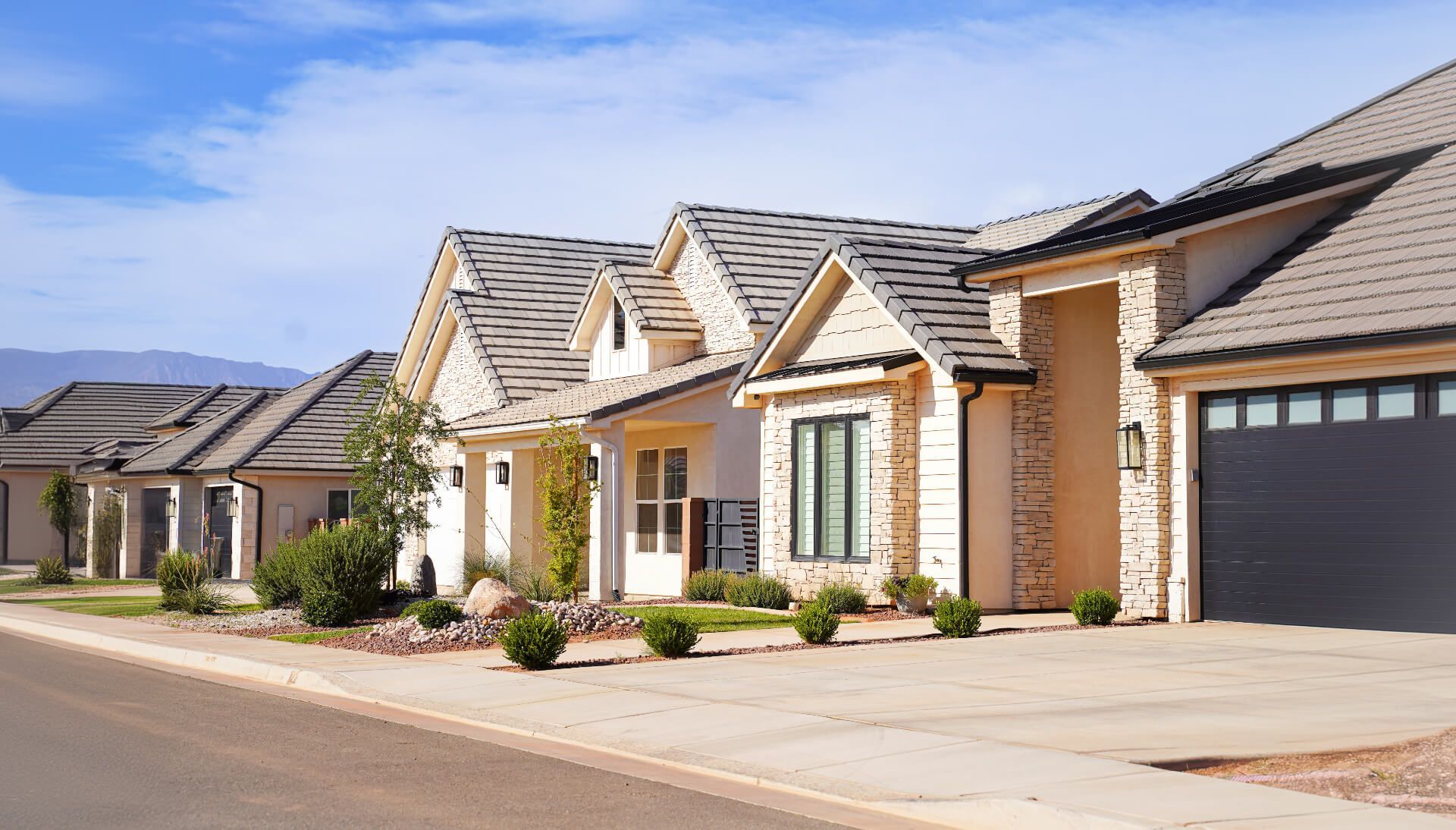 Row of single-family homes in Utah Housing Market