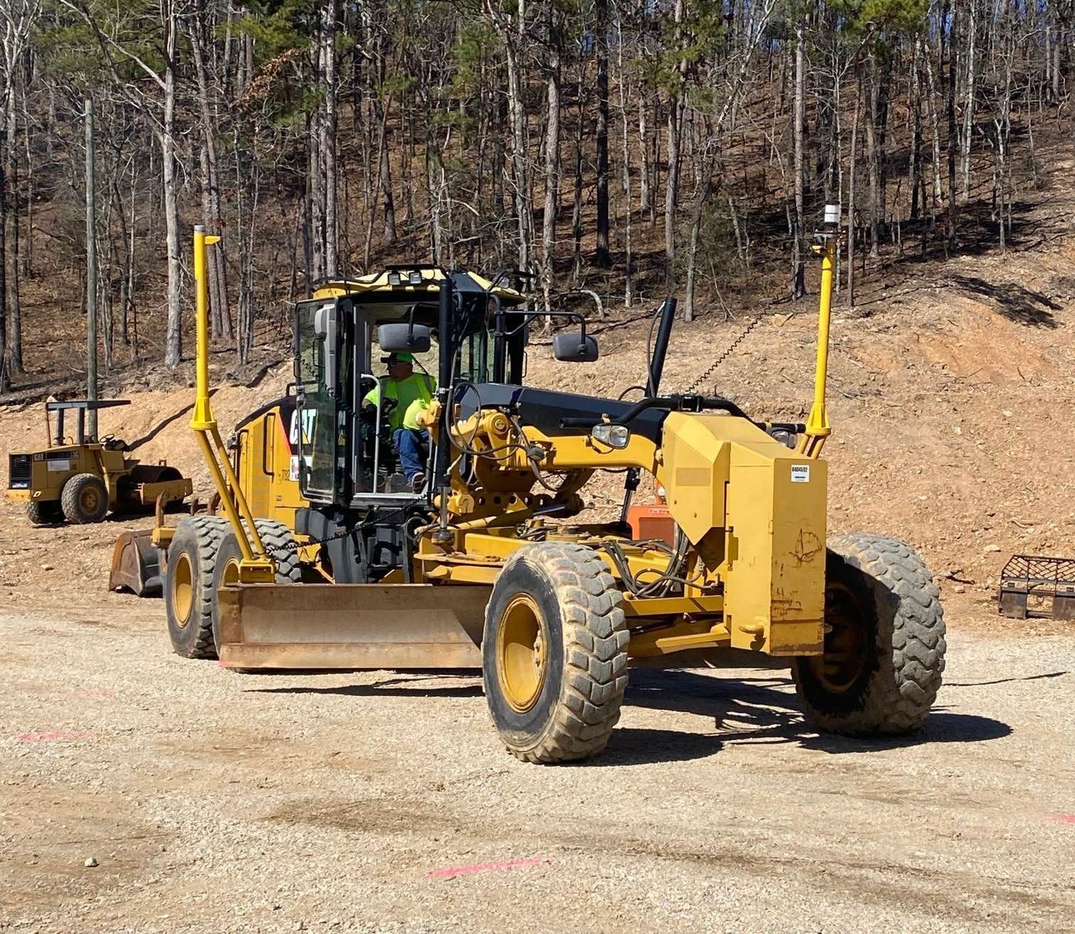 Enhance Your Midwest Roadways With Hardy Construction. Contact Our Contractors to Learn More.