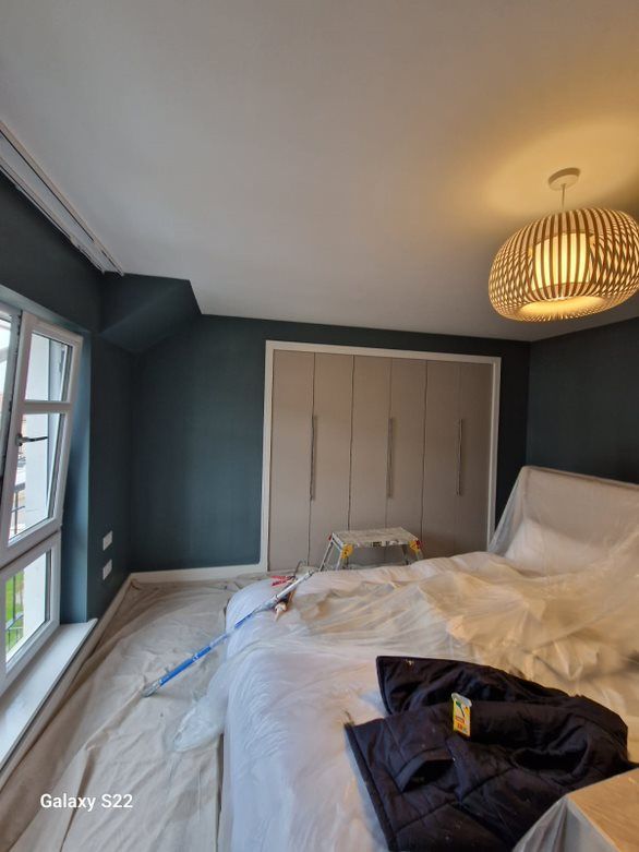 Painters and Decorators Manchester - master bedroom painted turquoise