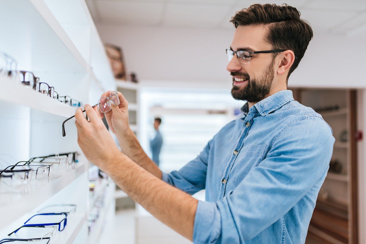 Entrega de lentes y anteojos