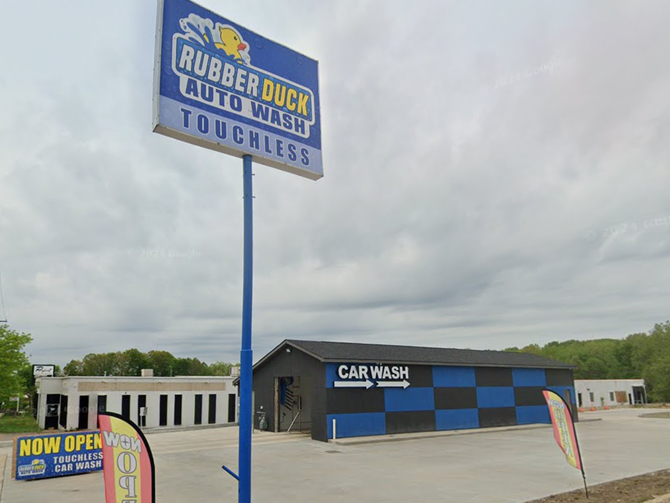 Rubber Duck Auto Wash 917 East Tallmadge Avenue
Akron, OH 44310