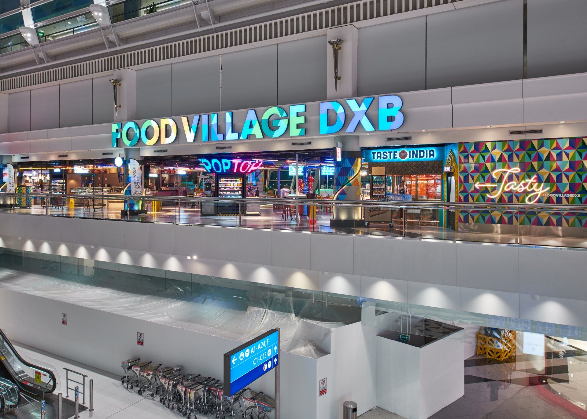 Dubai Airport Food Court Polished Plaster
