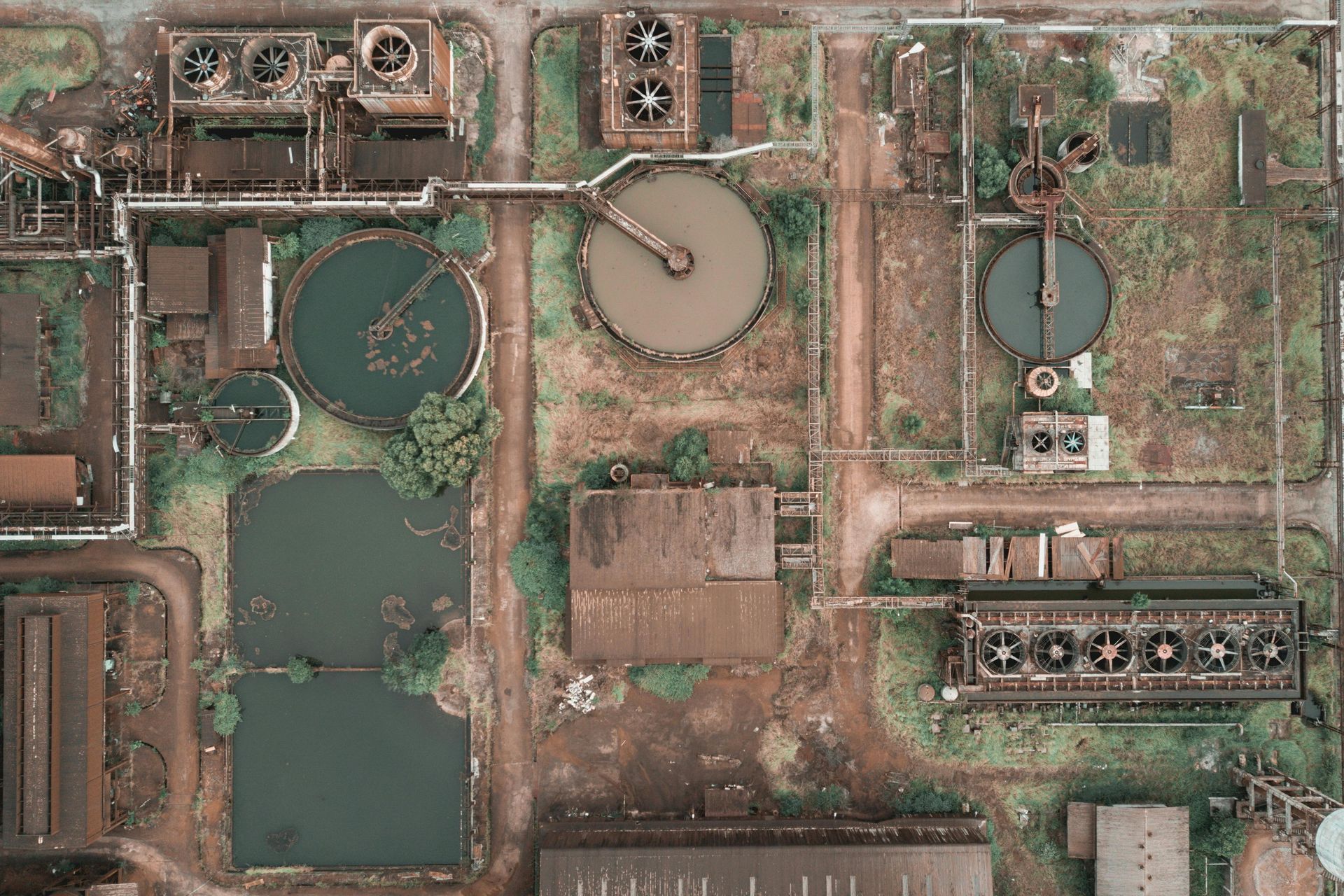 Scalable H₂S and odor control for waste oil, emulsions, and chemical byproducts.