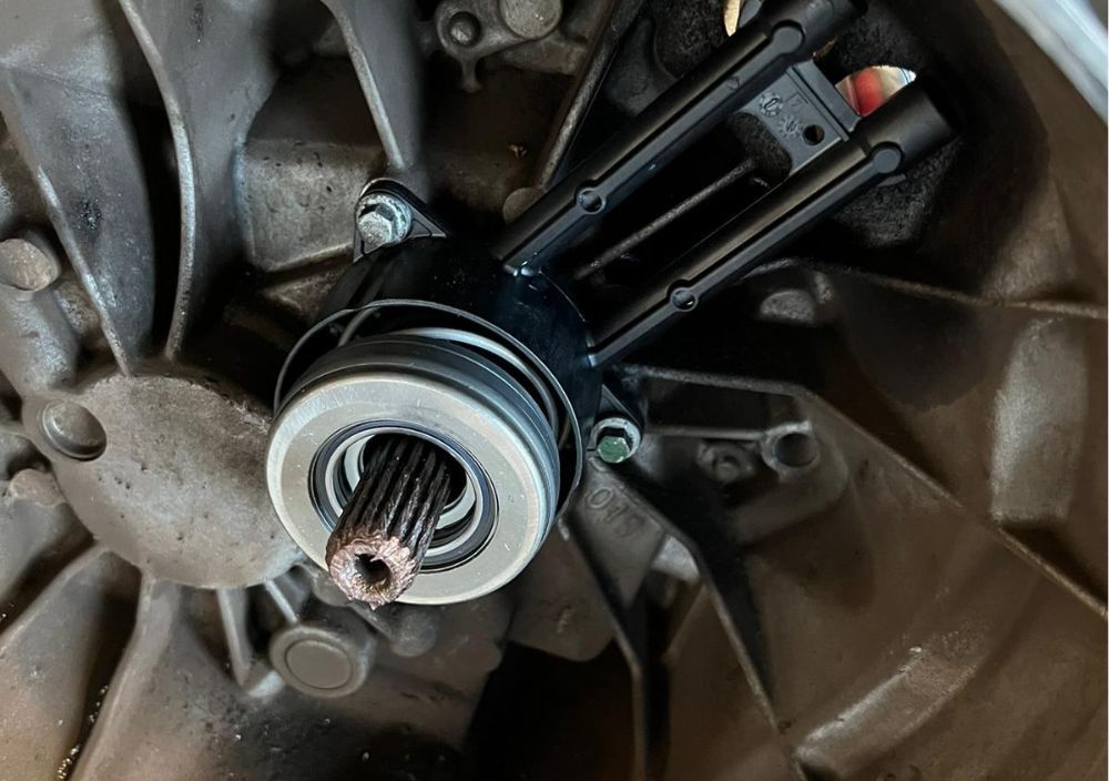clutch fitting in Reading workshop