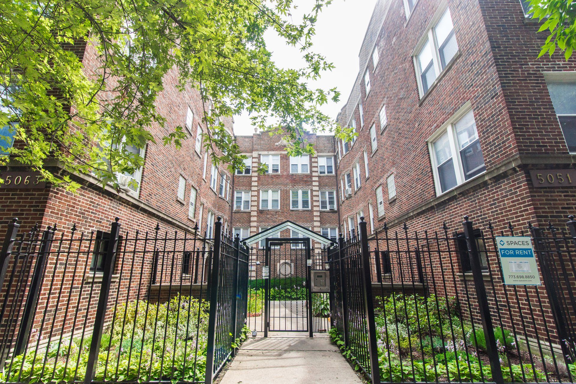 5051 Glenwood Exterior