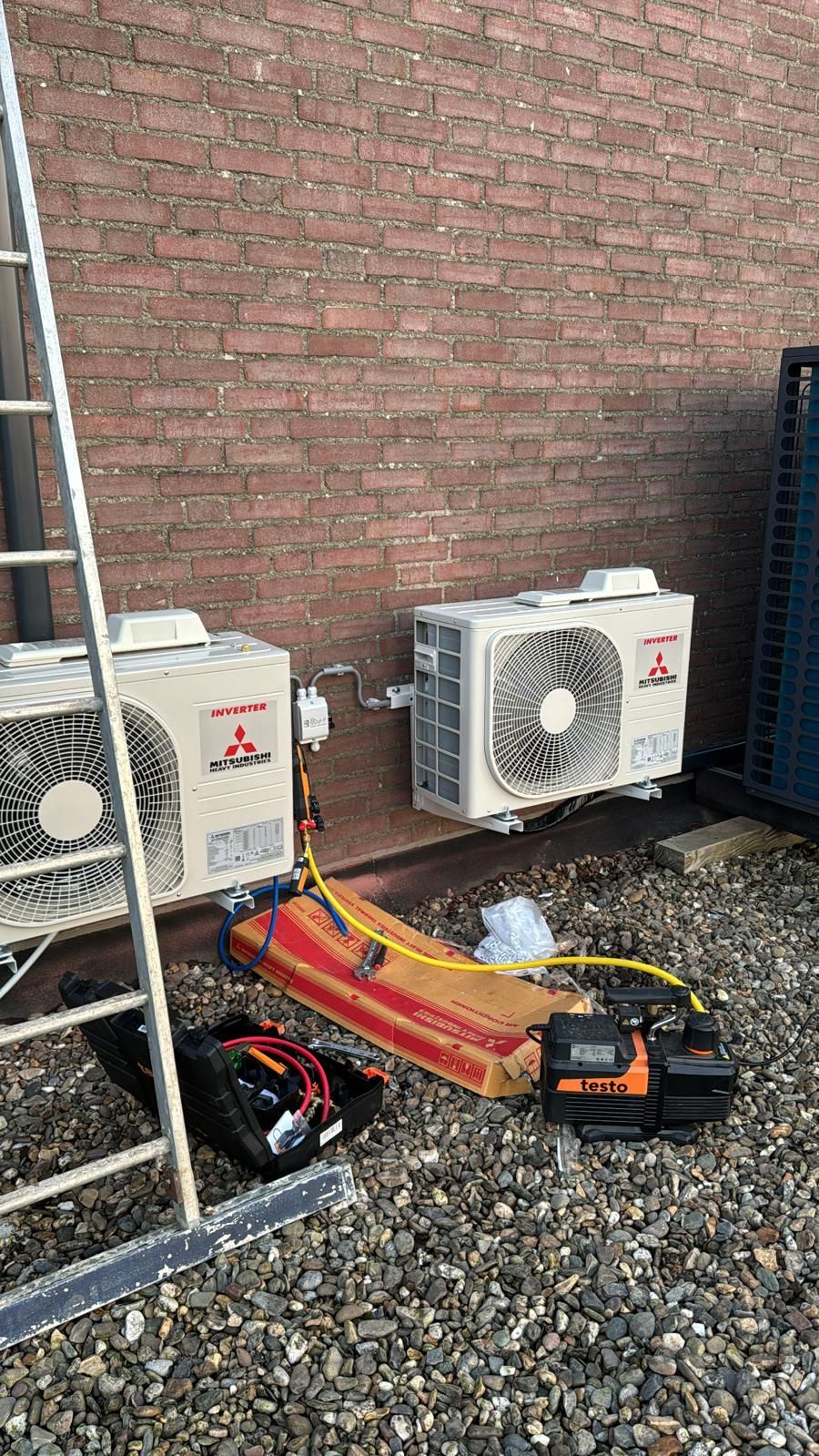 Buitenapparatuur en gereedschap voor verwarming, ventilatie en airconditionin