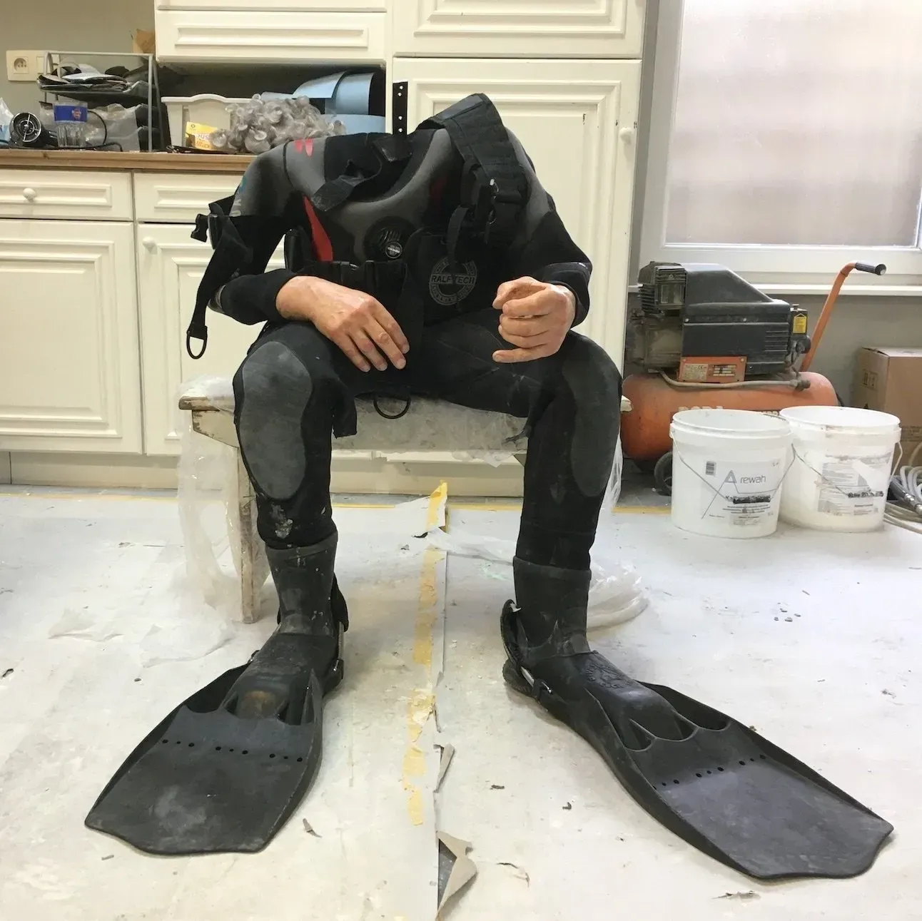 Bart Heijlen drowning in the sea of love.