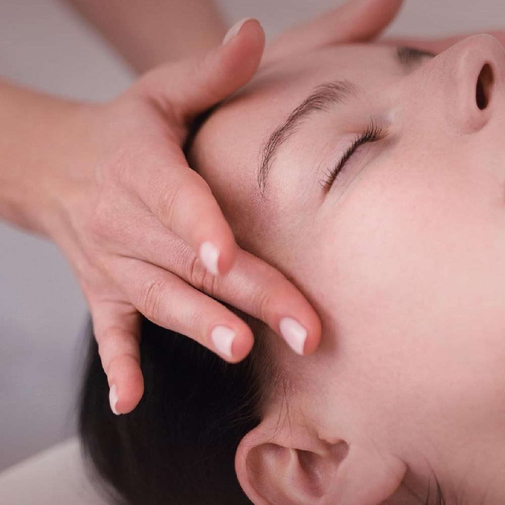 法芮頭皮療程養頭皮系列操作畫面