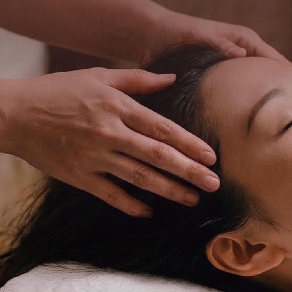 法芮頭皮療程淨平衡系列操作畫面