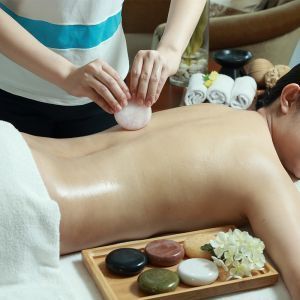 法芮頭皮療程淨平衡系列操作畫面