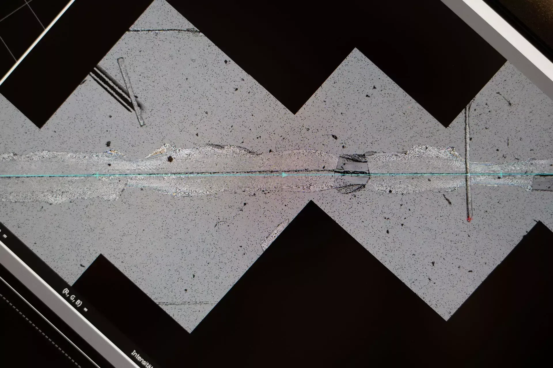Eine Luftaufnahme eines schwarz-weißen geometrischen Musters