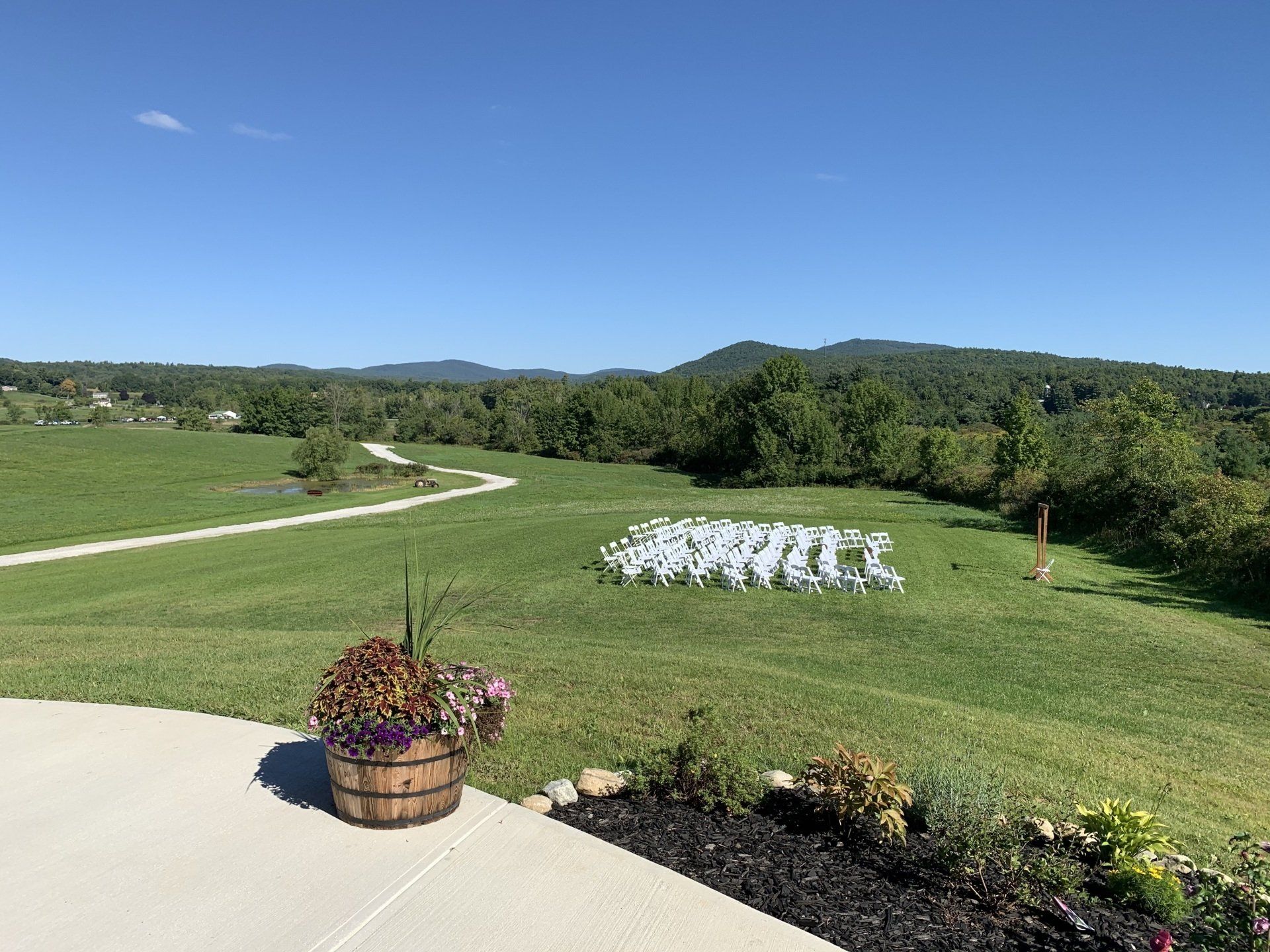 Country Meadows Barn Lake Barn Weddings & Events