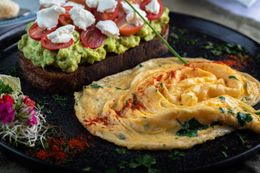 Golden herb omelet