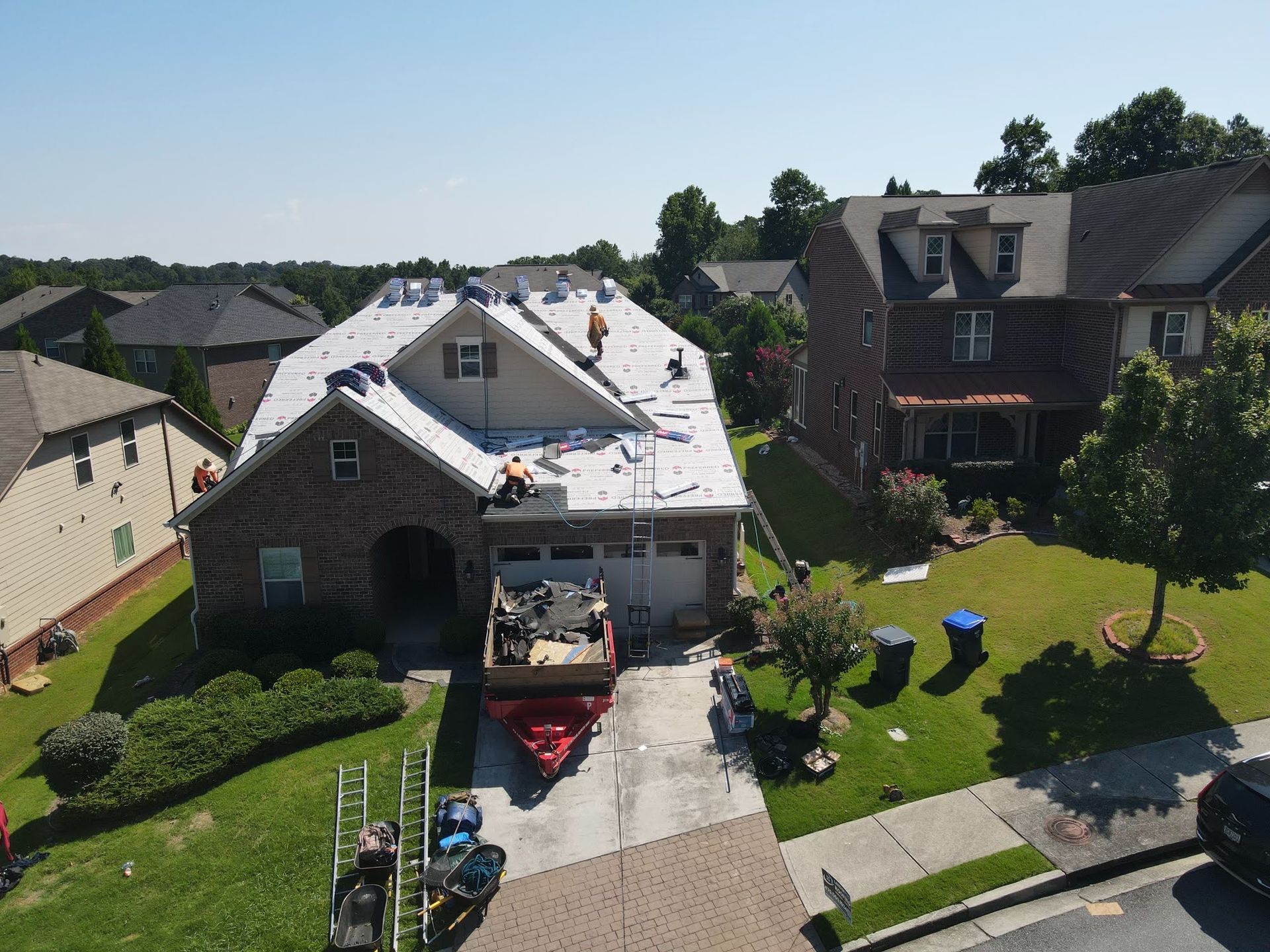 Old siding removal and replacement on house in Atlanta, Georgia
