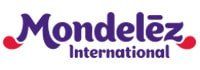 El logotipo de Mondelez International es morado y rojo.