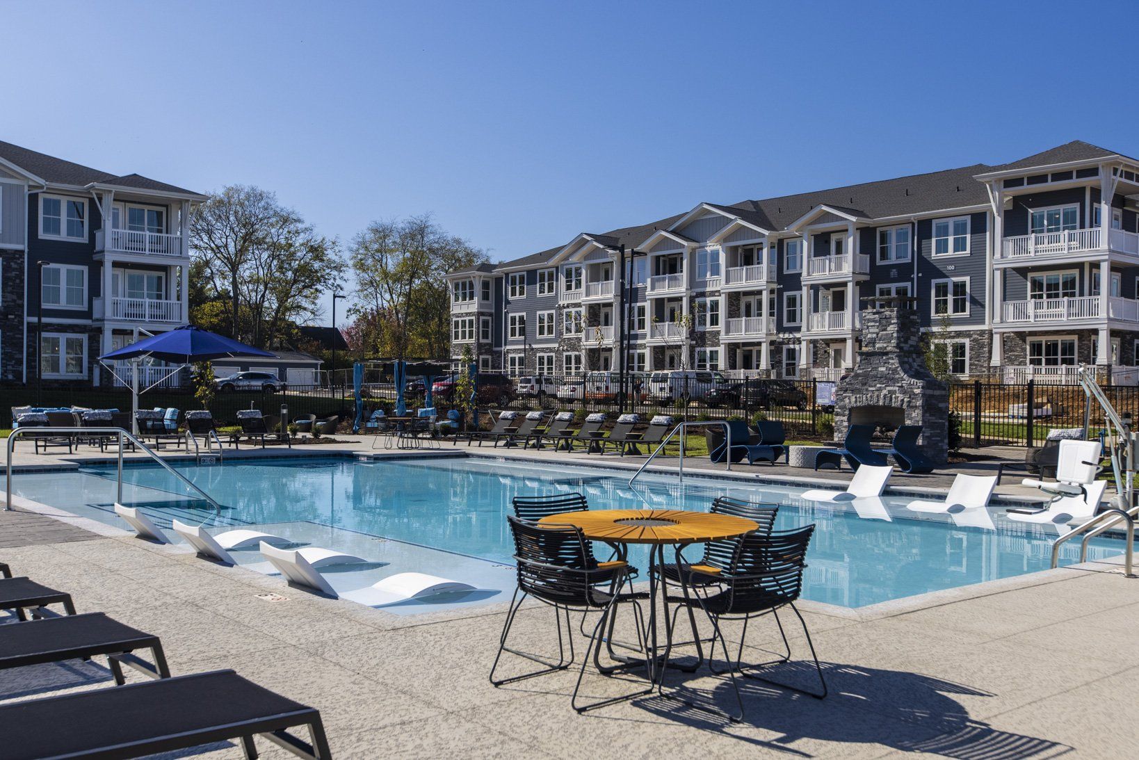 Pool outside with seating at Parc at Murfreesboro