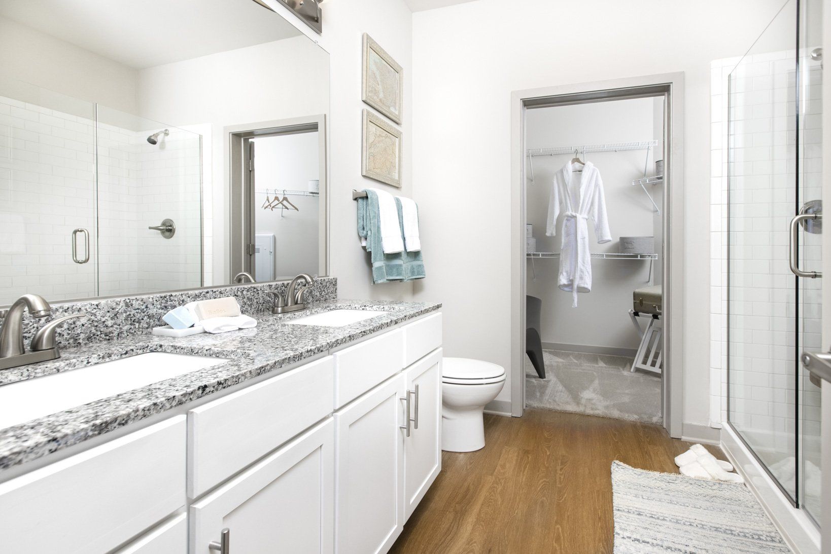 bathroom with white cabinets at Parc at Murfreesboro