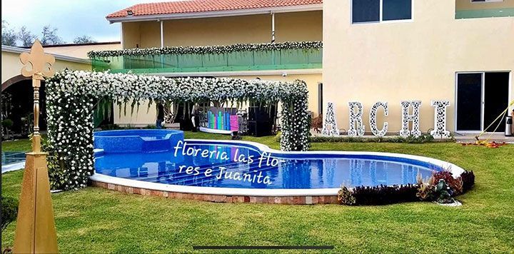 LAS FLORES DE JUANITA