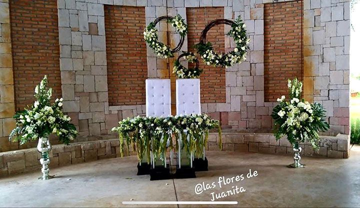 LAS FLORES DE JUANITA