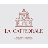 Logo del wine bar e ristorante La Cattedrale con l'illustrazione di una cattedrale rossa su sfondo grigio chiaro.