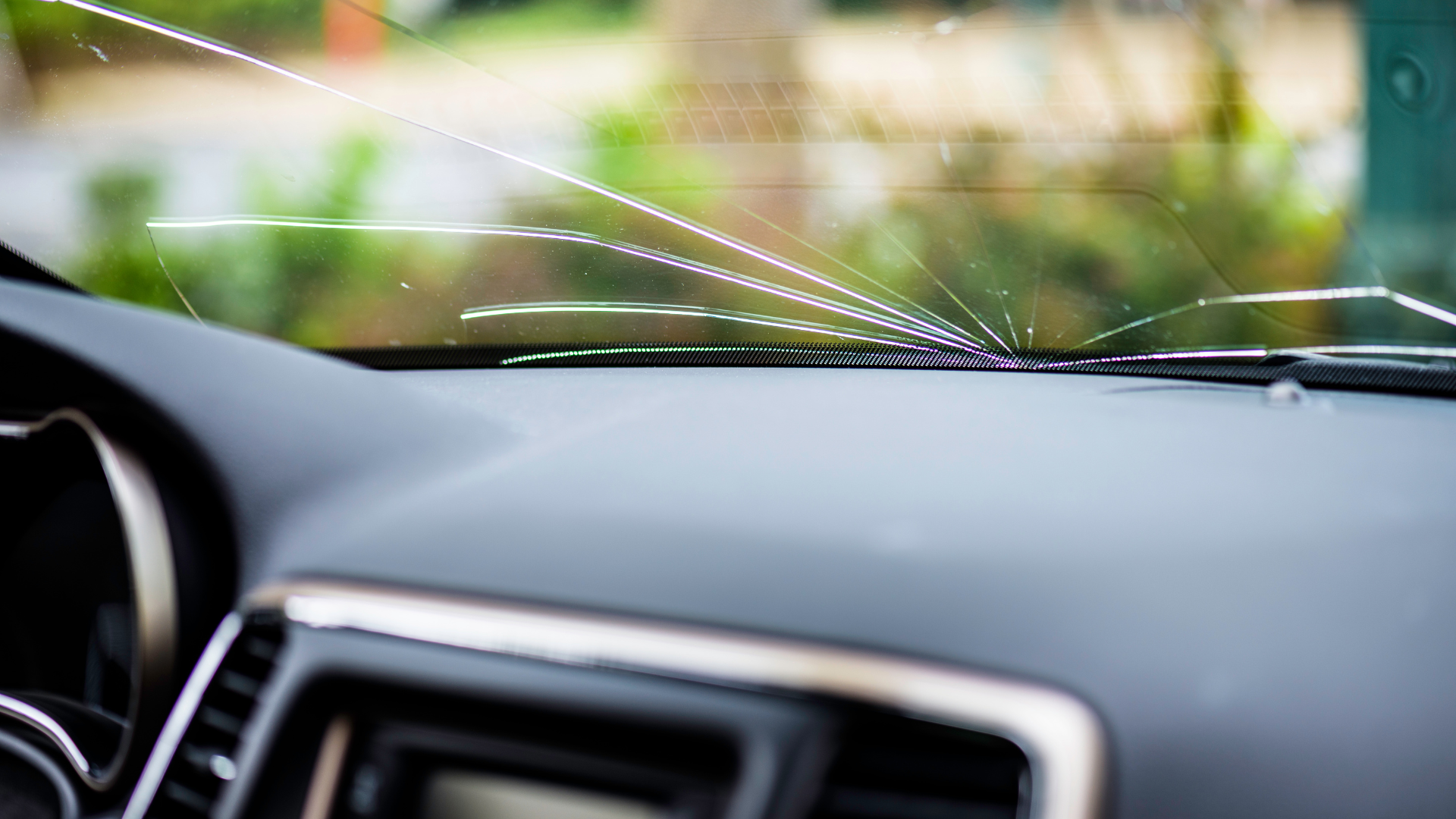 temperature changes windshield crack spreading glass stress
