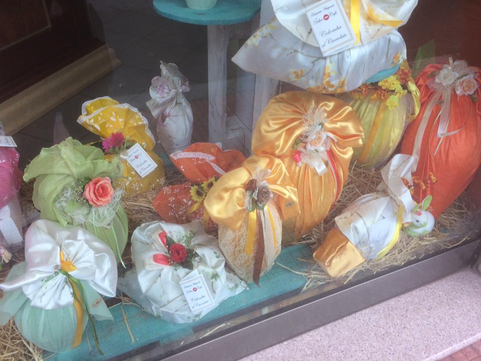 uova al cioccolato di pasticceria