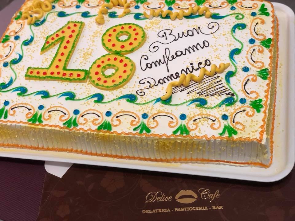 torta per 18 anni