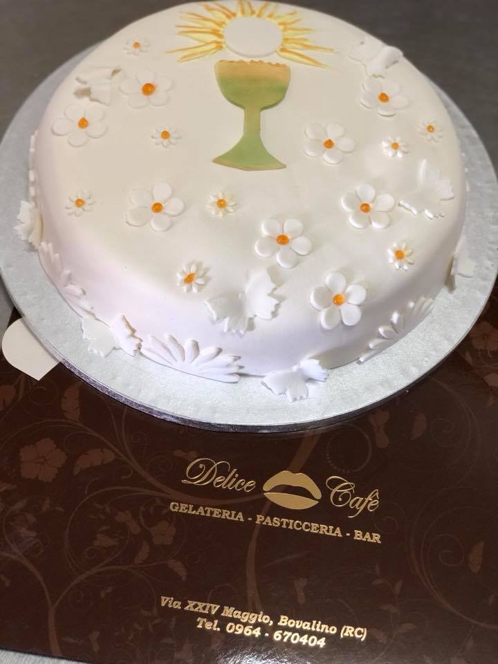 torta pasta di zucchero comunione