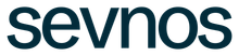 Het woord sevnos staat in witte letters op een witte achtergrond. Bedrijfslogo.