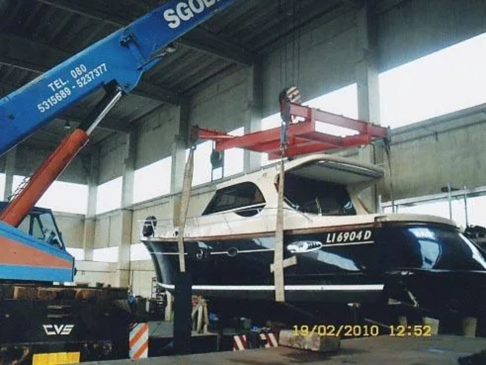Boat storage with crane
