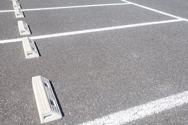 parkimisjoonte värvimine