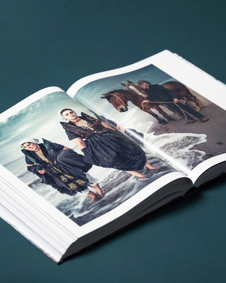 Jimmy Nelson; Between the sea and the sky