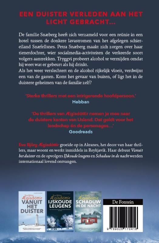 Eva Björg Aegisdóttir; In nevelen gehuld