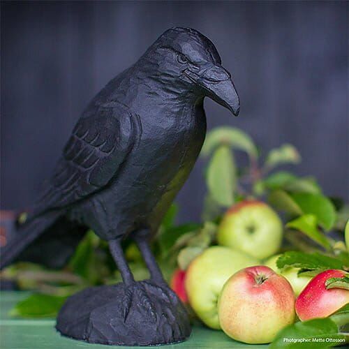 Sculptuur gietijzer Raaf