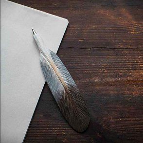 Schrijfpen Duif hout/ handgesneden