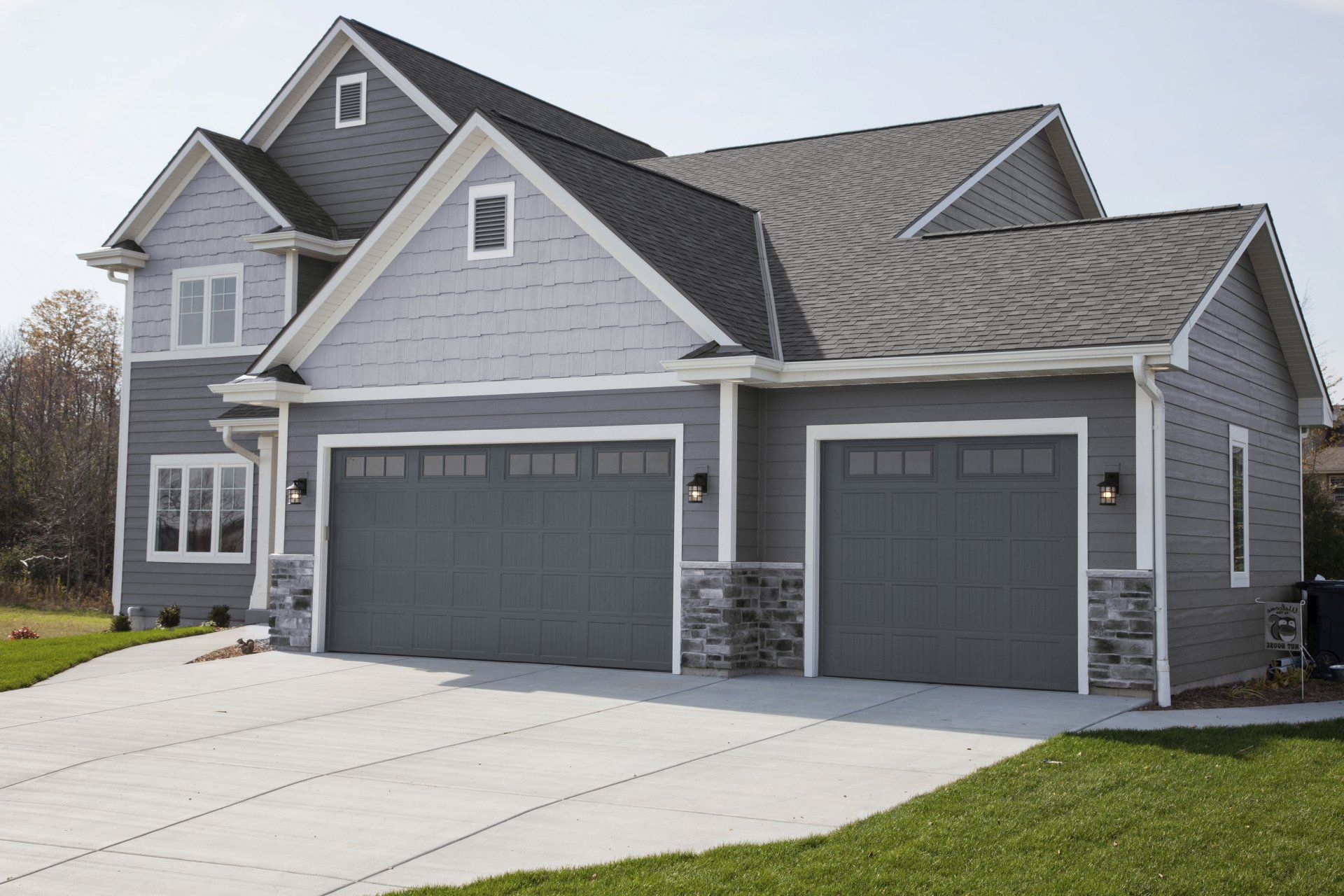 Model 60 in Charcoal with 3 Pane Windows