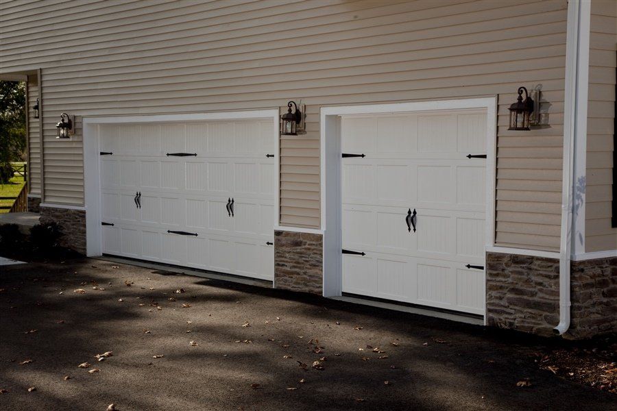 Model 60 in White in Decorative Hardware