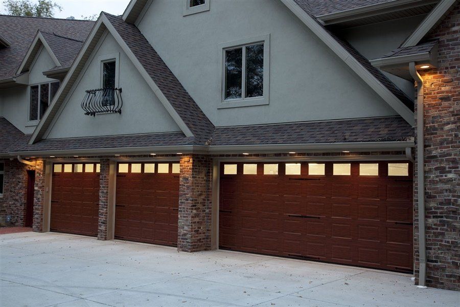 Model 80 in Mahogany with Clear Plain Windows and Decorative Hardware