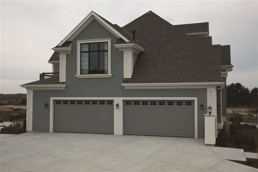 Model 80 in Charcoal with Clear Colonial Windows