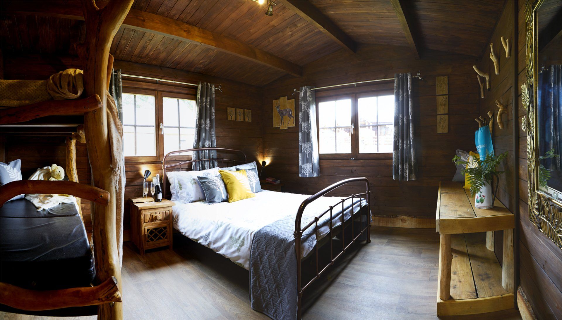 tree cabin lodge