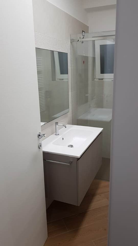 mobiletto bagno