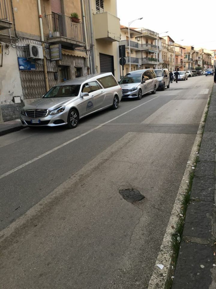 auto per trasporto salme