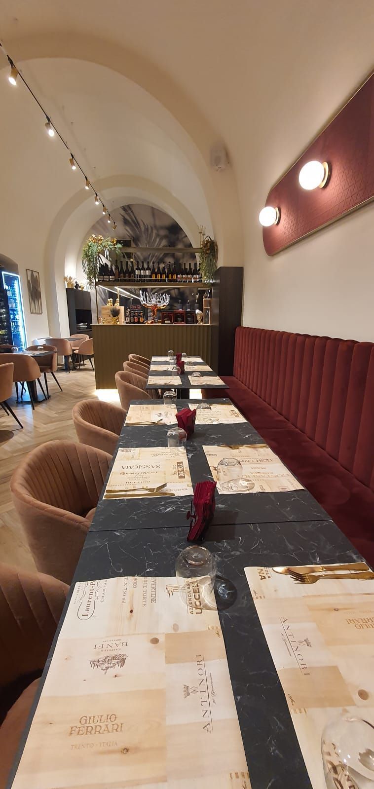 tavoli apparecchiati