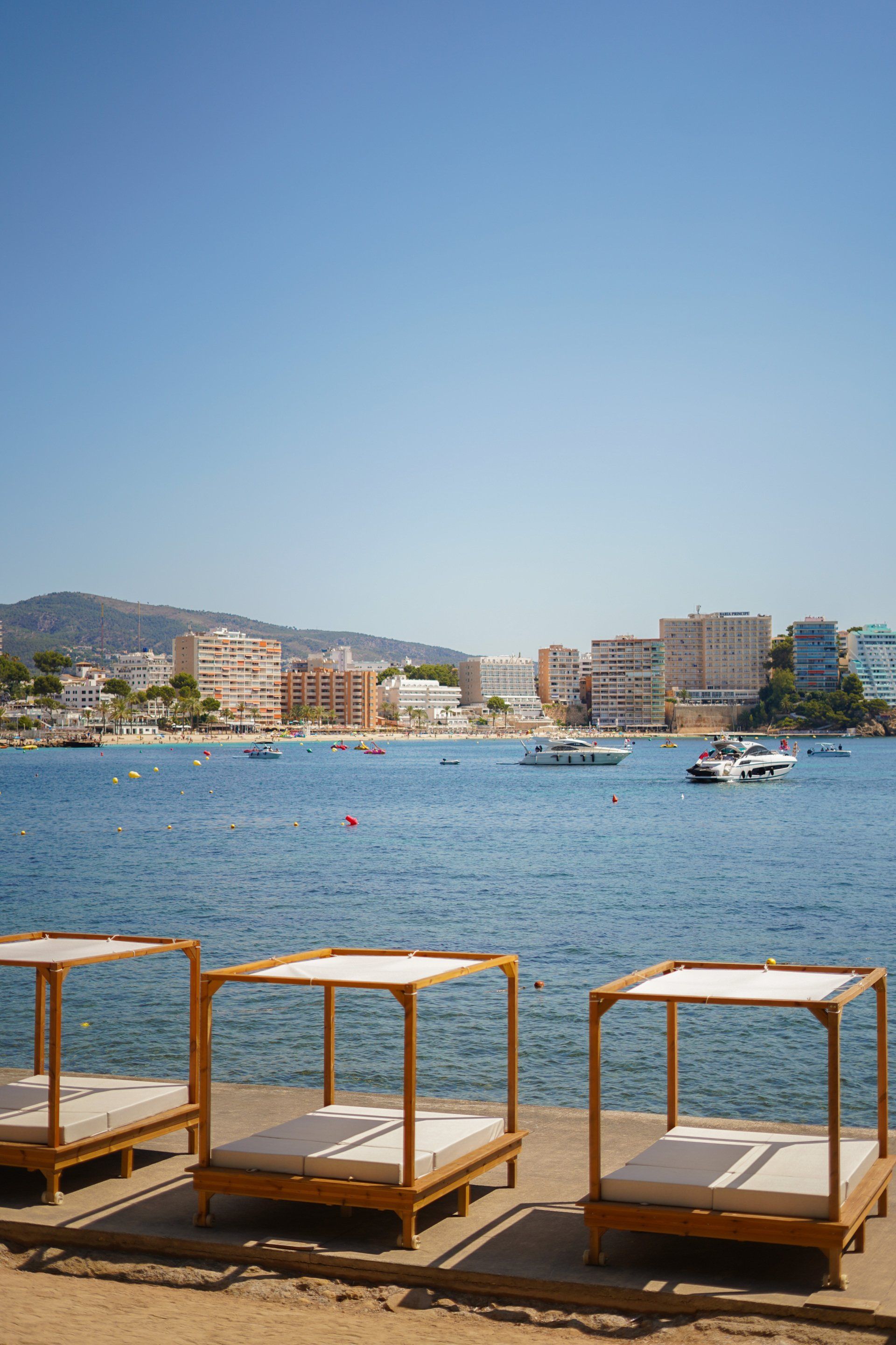 El Chaval | Beach Club en Magaluf Mallorca    