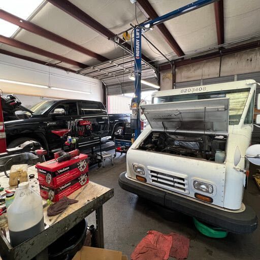 Shop Interior | Mango Automotive
