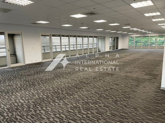 捷運淡水信義線 象山站，信義商圈辦公室出租