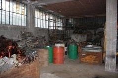 Rifiuti di metallo in deposito